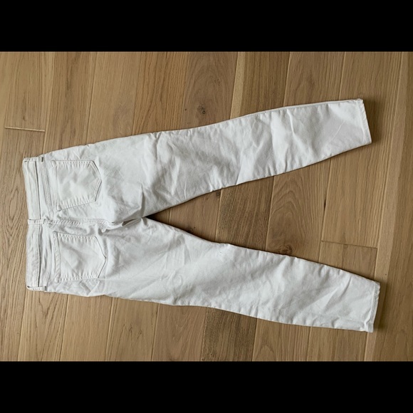 Size 27 white gap jeans - Picture 2 of 2